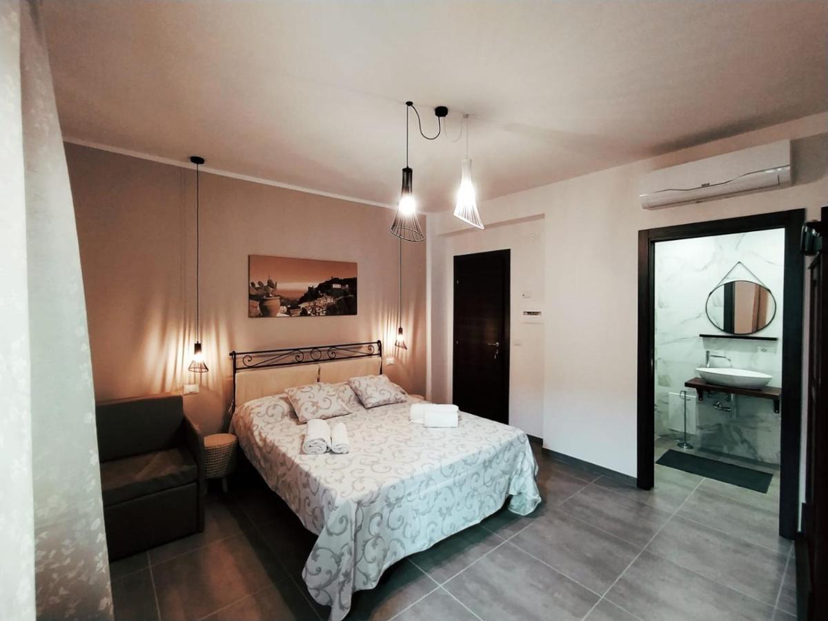 Pentefur Bed & Breakfast Савока Екстериор снимка