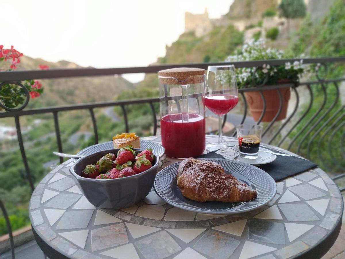 Pentefur Bed & Breakfast Савока Екстериор снимка