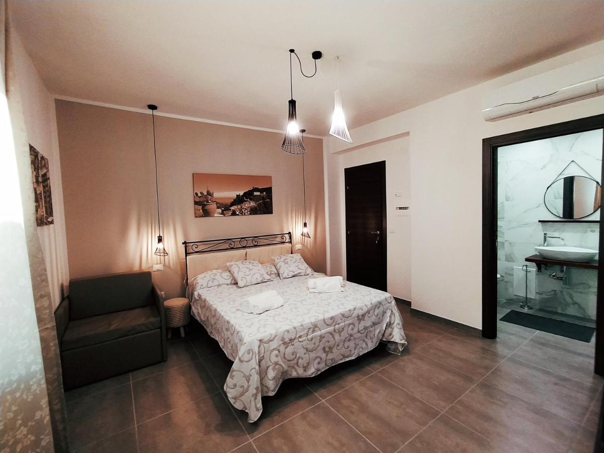 Pentefur Bed & Breakfast Савока Екстериор снимка